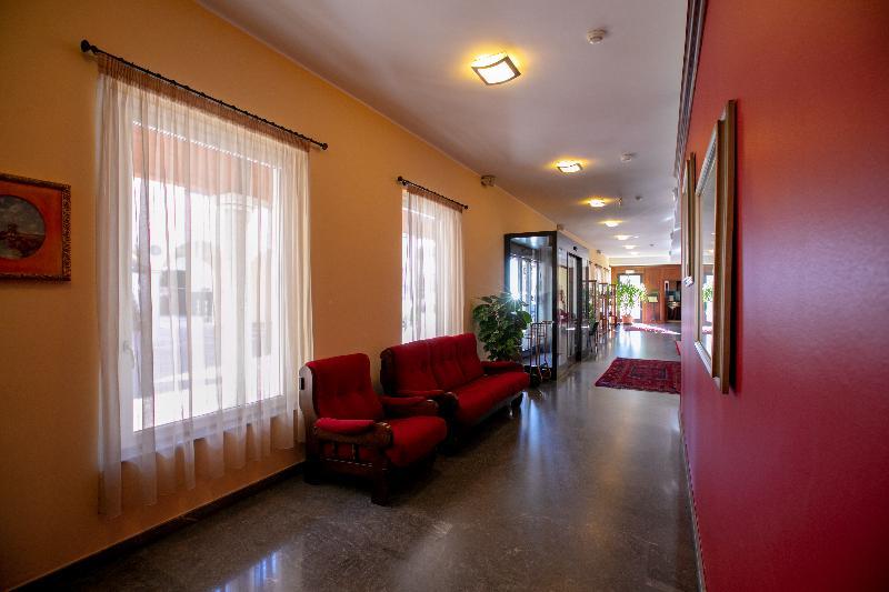 Scia' On Martin Hotel Buscate Bagian luar foto